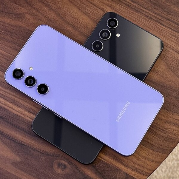 بتصميم زجاجي أنيق وكاميرات خرافية سامسونج تطلق هاتف Samsung Galaxy A54 5G وحش الفئة المتوسطة ببطارية عملاقة