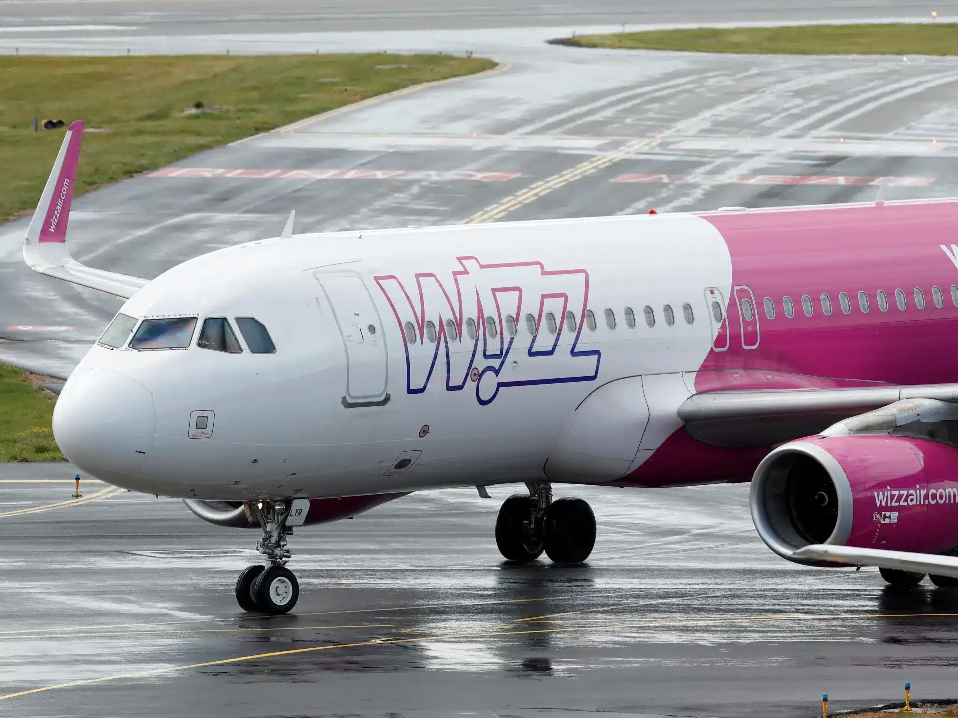 عروض خاصة من طيران ويز آير Wizz Air في الامارات بمناسبة مرور عقدين على تأسيسها 2023 .. أغتنم الفرصة