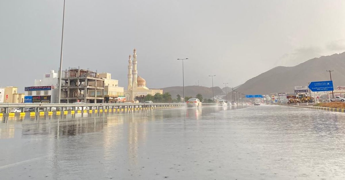 رسمياً وعاجل .. صدور التقرير رقم (1) حول احتمال تأثر أجواء سلطنة عمان بمنخفض جوي في هذا الموعد