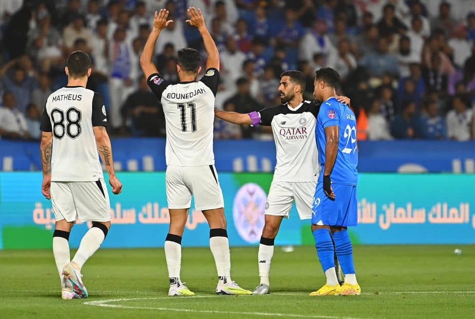 مفاجأة في التشكيلة الهلالية .. القنوات الناقلة لمباراة الهلال والسد القطري بدوري ابطال اسيا 2024/2025