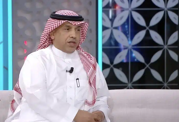 فيصل أبوثنين يرد على المنتقدين: “من ينكر جهود نجم منتخبنا فهو جاحد أو حاقد”