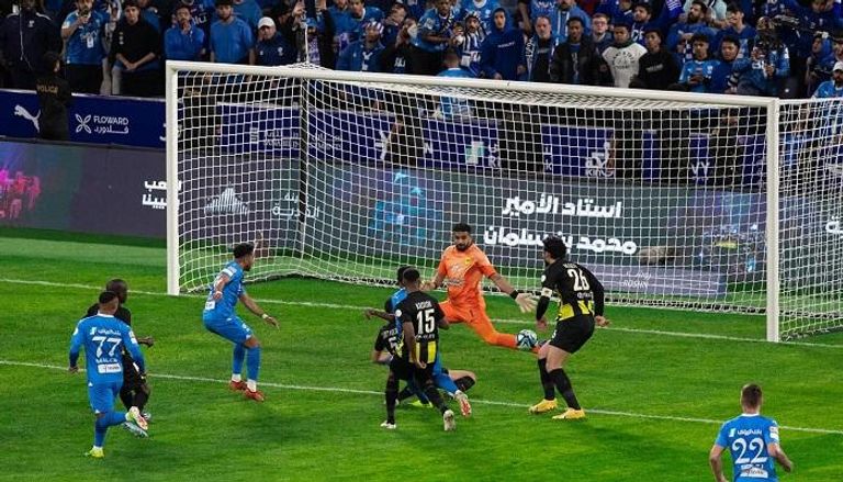 آخر فوز للاتحاد على الهلال: التاريخ والمواجهة التي لا تُنسى