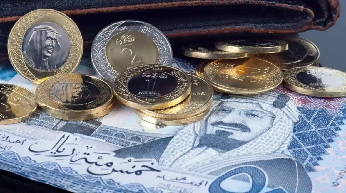 تراجع طفيف في سعر الريال السعودي مقابل الجنيه المصري اليوم 30 يناير 2025 في البنوك المصرية