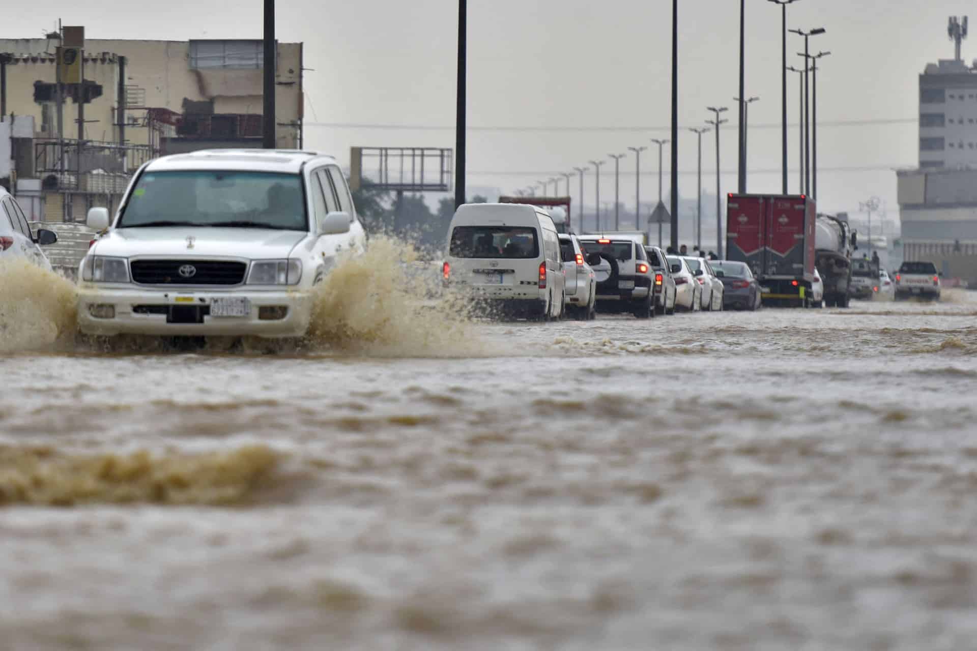 فبراير الخير على السعودية: الجهني يفاجئ الجميع بتوقعاته حول الأحوال الجوية القادمة