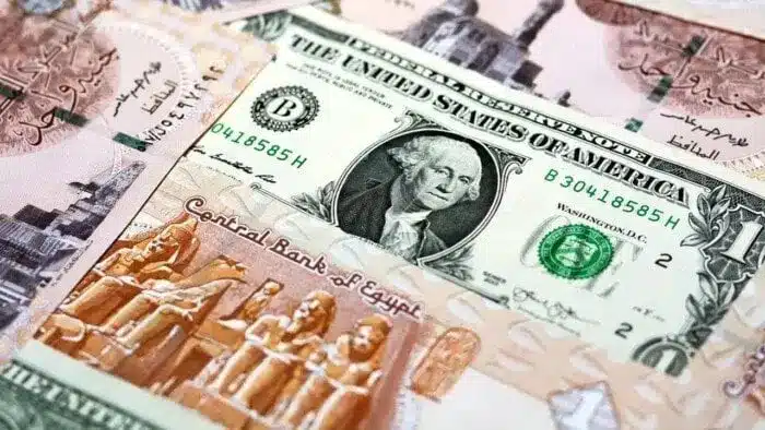 قفزة تاريخية في سعر الدولار أمام الجنيه المصري: اختراق حاجز جديد في البنوك والسوق السوداء