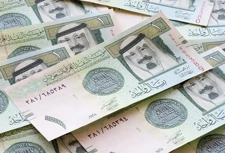 ارتفاع قياسي في سعر الدولار والريال السعودي مقابل الجنيه المصري الأسباب والتفاصيل