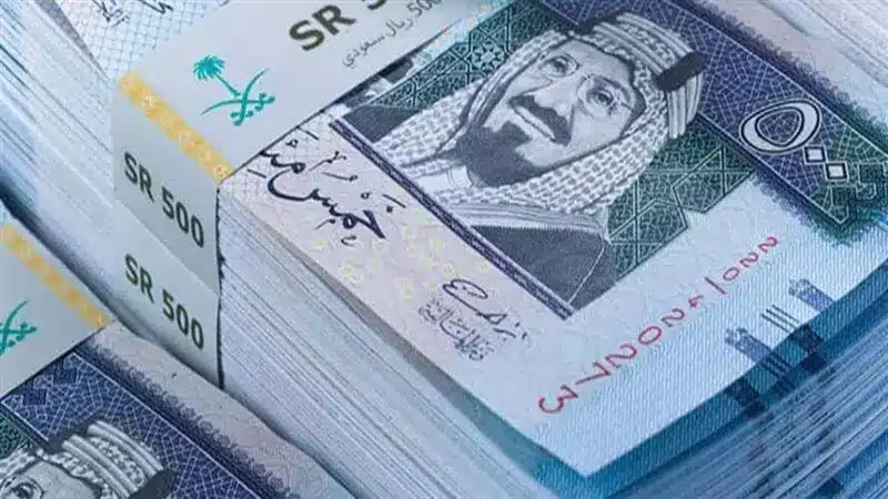 استقرار سعر الريال السعودي في البنوك المصرية مع اقتراب موسم العمرة