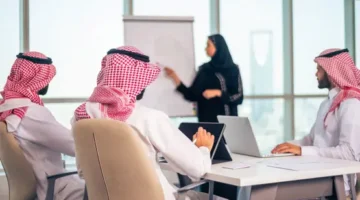 بدء تطبيق تعديلات نظام العمل في السعودية حقوق جديدة للمواطنين والمقيمين تدخل حيز التنفيذ 2